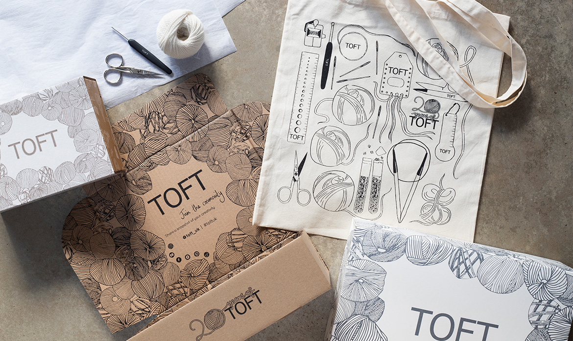 Packing your TOFT order tote bag tissue paper gift boxes